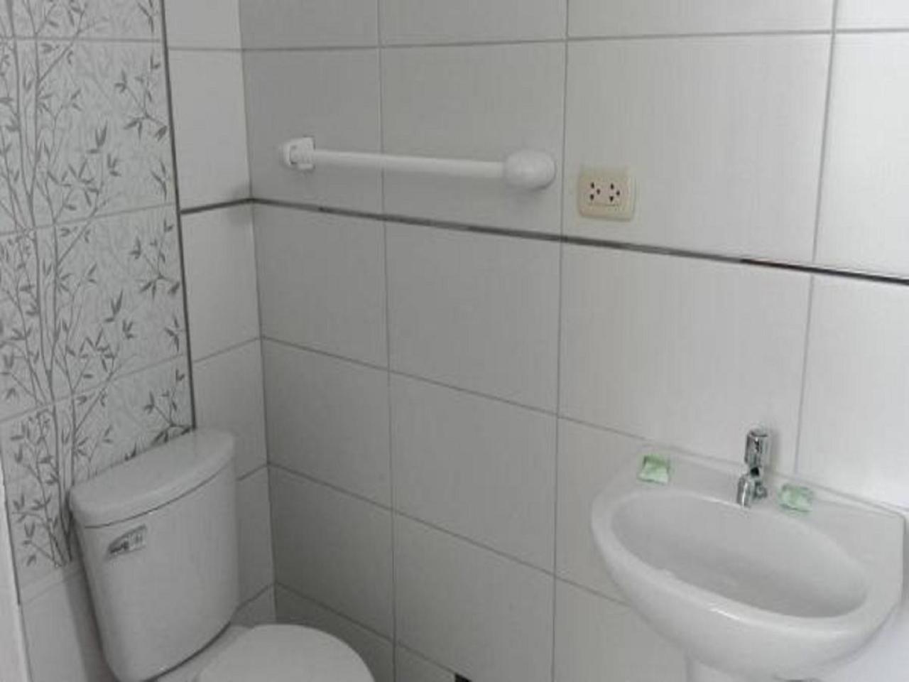 Hostal Silpay Такна Экстерьер фото